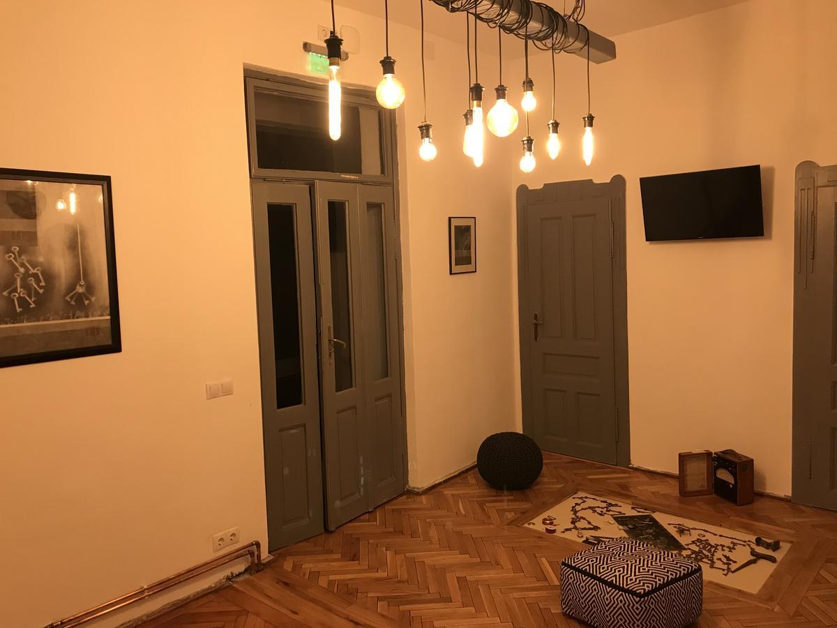 Passpartout Hostel Timişoara Buitenkant foto